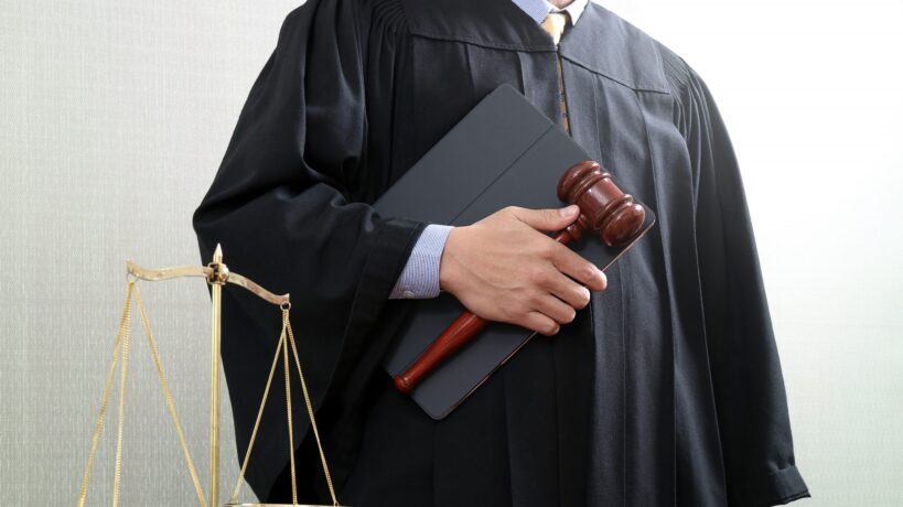 Կարապետյանն ընդդեմ կառավարության. Ի՞նչ է նշանակում արբիտրաժի որոշումը