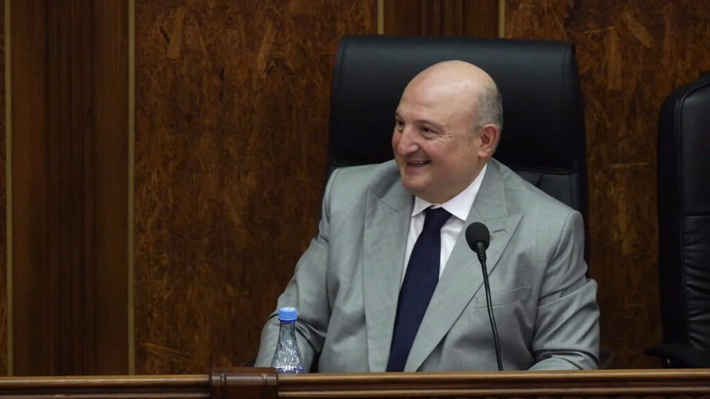 ՔՊ-ն հաշտ չէ. Գյումրիում գնում է ժողովրդի կամքի դեմ պայքար