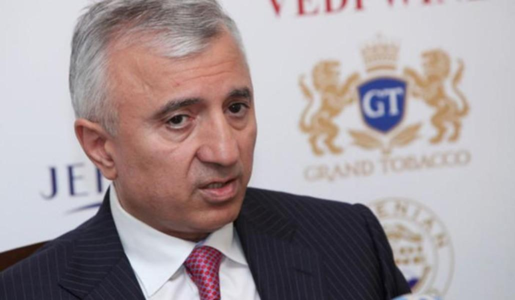 Հայաստանի Սահմանադրությունը՝ արտաքին ճնշումների կենտրոնում