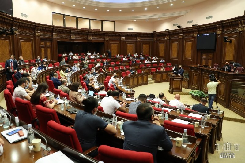 Մանդատներից հրաժարվելը կարող է հանգեցնել ամբողջությամբ պրոիշխանական ԱԺ-ի ձևավորմանը